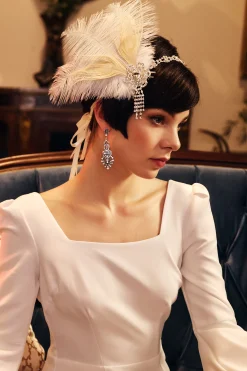 BABEYOND Jewelry|Antique Vintage Crystal Studded Earrings