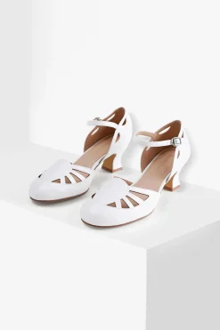 BABEYOND Shoes|Closed Toe Cut Out Ankle Strap Shoes