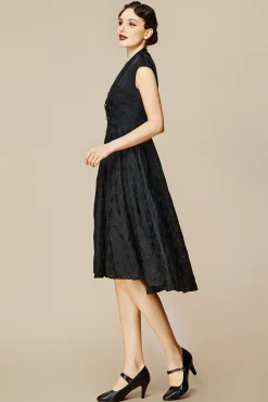 BABEYOND Dresses|Embroidered Floral Cap Sleeve Dress