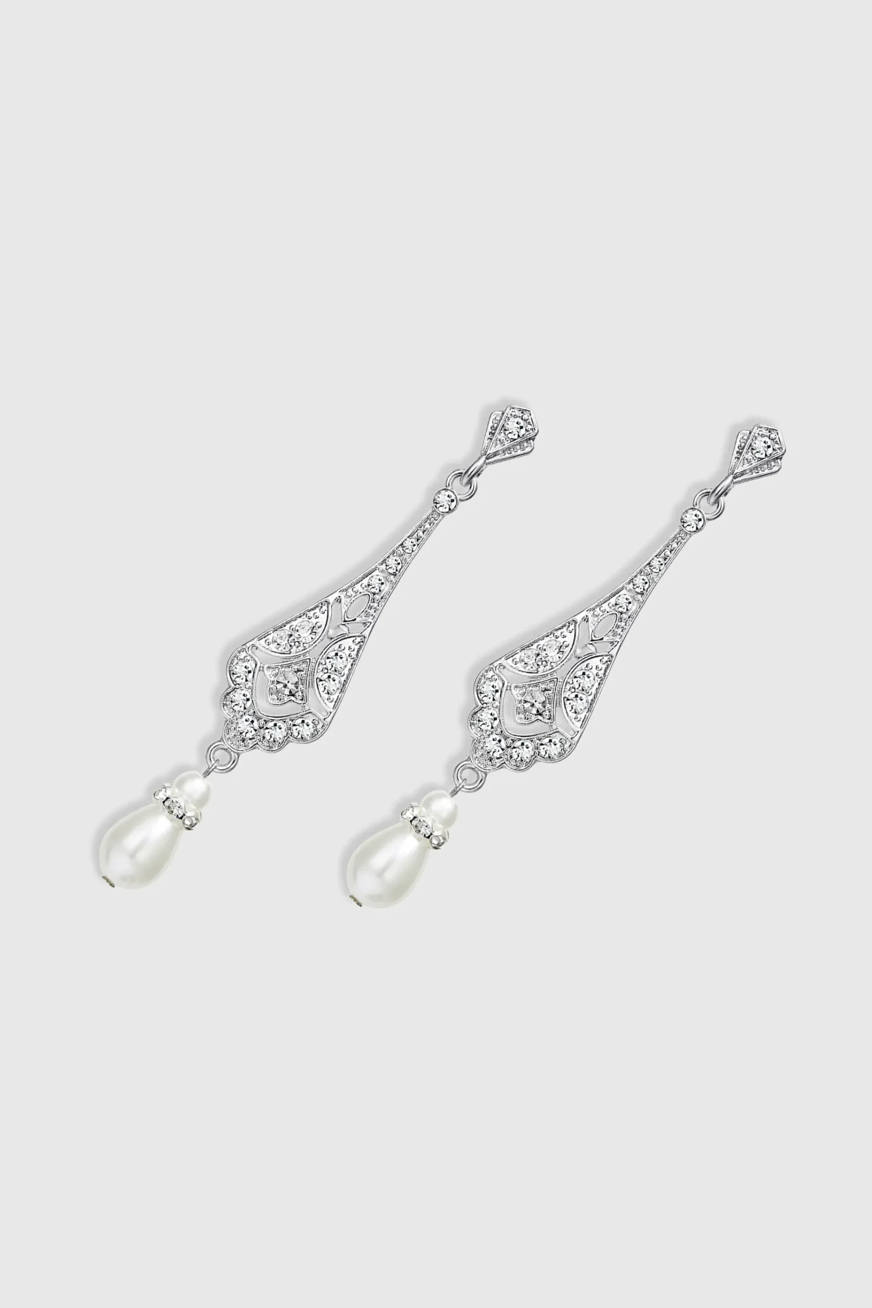BABEYOND Jewelry|Stunning Vintage Crystal Studded Earrings